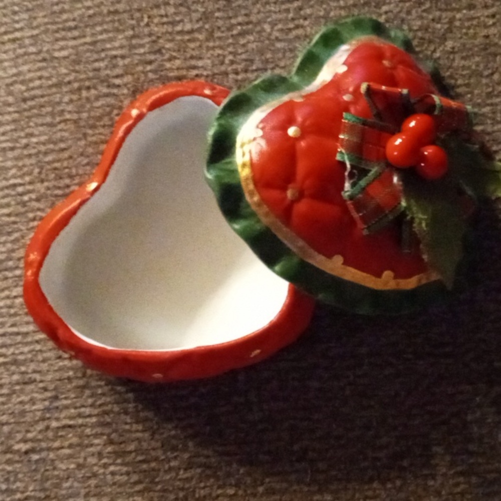 vintage chalkware heart trinket box  from Christmas collection